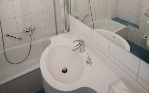 Akzent Hotel Hubertus Меле Екстериор снимка